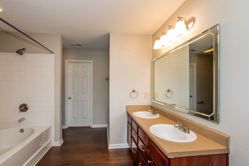 2,385/Mo, 719 Capstone Avenue Concord, NC 28025 Master Bathroom View