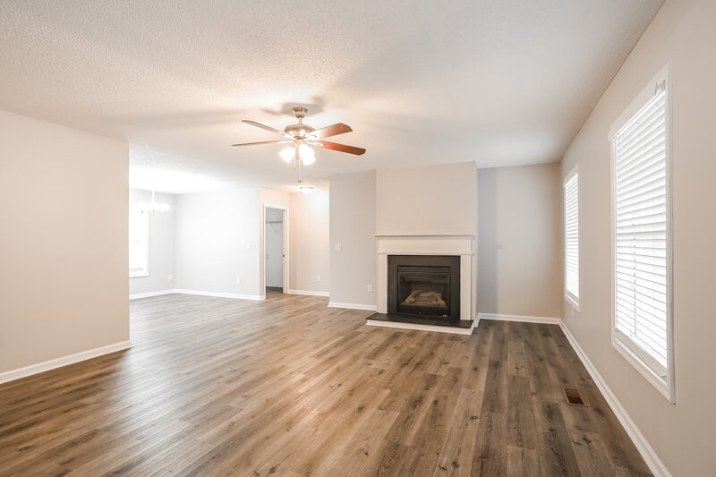 1,595/Mo, 210 Booker Street Wingate, NC 28174 Living Room View 2