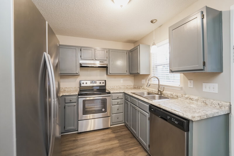2,720/Mo, 5906 Prestwick Lane Monroe, NC 28110 Kitchen View