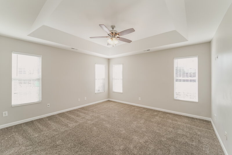 2,185/Mo, 4031 Huntmeadow Dr Charlotte, NC 28269 Main Bedroom View 2