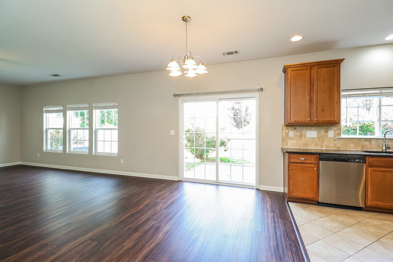 2,630/Mo, 114 Farmers Folly Dr Mooresville, NC 28117 Dining Room View