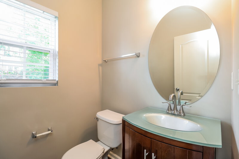 2,630/Mo, 114 Farmers Folly Dr Mooresville, NC 28117 Bathroom View 2