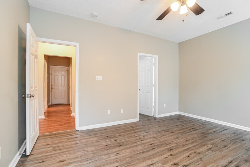 2,025/Mo, 10041 Brawley Lane Charlotte, NC 28215 Main Bedroom View 2