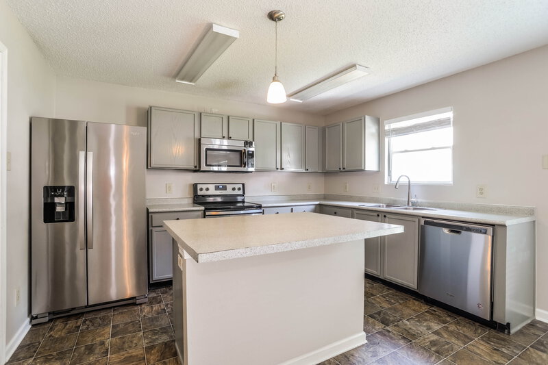 1,990/Mo, 7029 Maple Park Ln Charlotte, NC 28269 Kitchen View