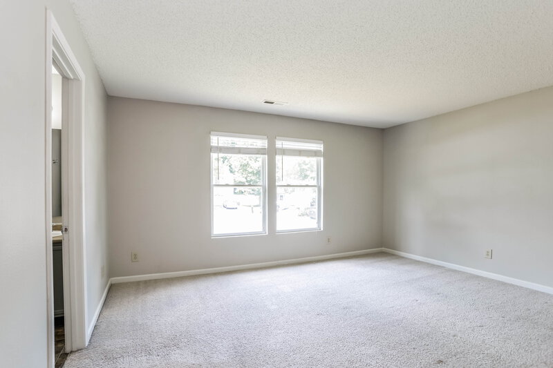 1,990/Mo, 7029 Maple Park Ln Charlotte, NC 28269 Main Bedroom View 2