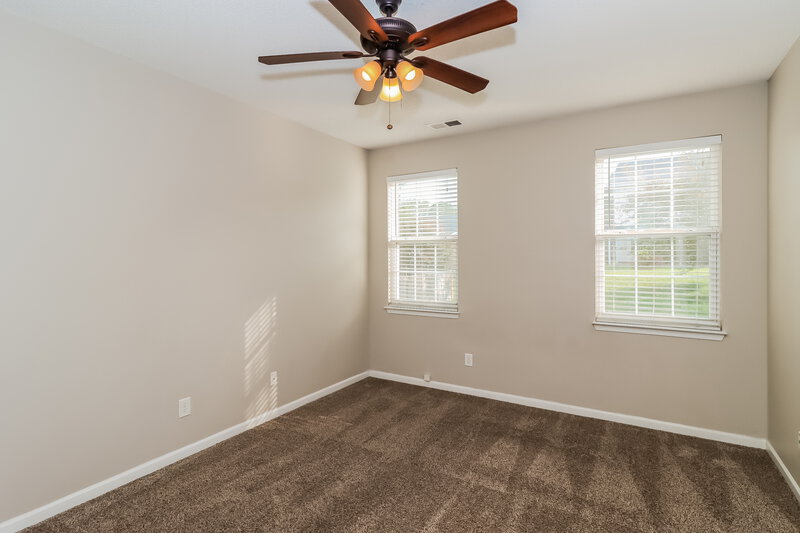 1,825/Mo, 5827 Briggs Dr Charlotte, NC 28269 Main Bedroom View