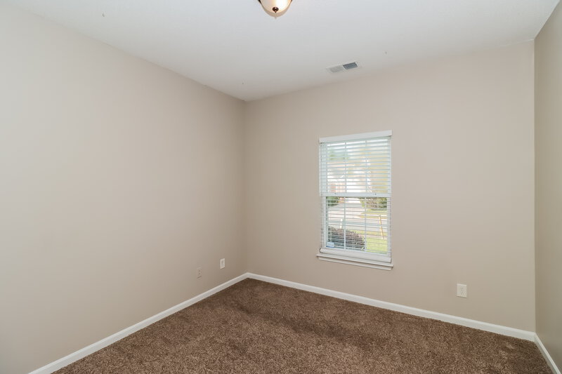 1,825/Mo, 5827 Briggs Dr Charlotte, NC 28269 Bedroom View