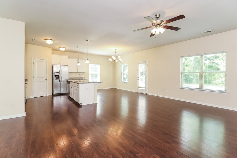 2,380/Mo, 2100 Mingus Cabin Ln Charlotte, NC 28214 Living Room View 2