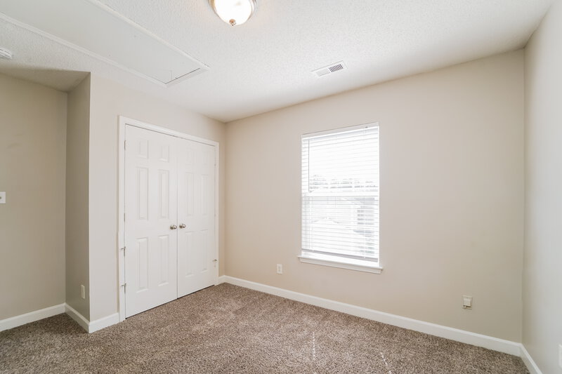 1,815/Mo, 5504 Black Fox Ct Charlotte, NC 28269 Bedroom View 2