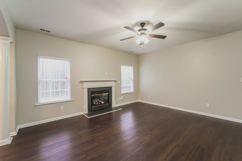 2,250/Mo, 10437 Gold Pan Road Charlotte, NC 28215 Misc View 3