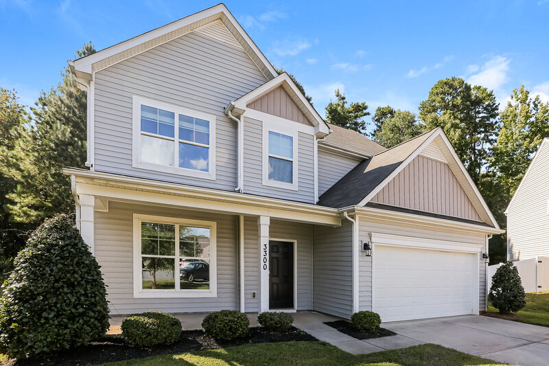 2,295/Mo, 3300 Aldwych Way Charlotte, NC 28216 Front View 2