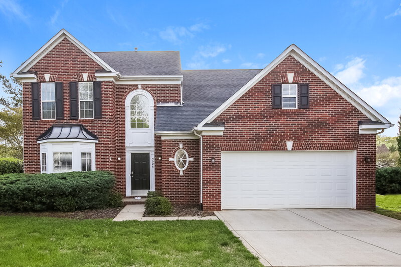2,400/Mo, 9928 Spring Park Dr Charlotte, NC 28269 External View