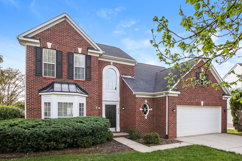 2,400/Mo, 9928 Spring Park Dr Charlotte, NC 28269 Front View 2