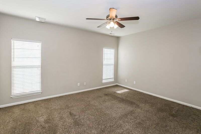 2,400/Mo, 9928 Spring Park Dr Charlotte, NC 28269 Main Bedroom View 2