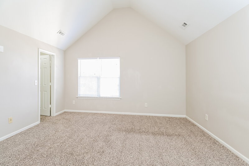 2,040/Mo, 3034 Robin Terry Court Charlotte, NC 28208 Main Bedroom View