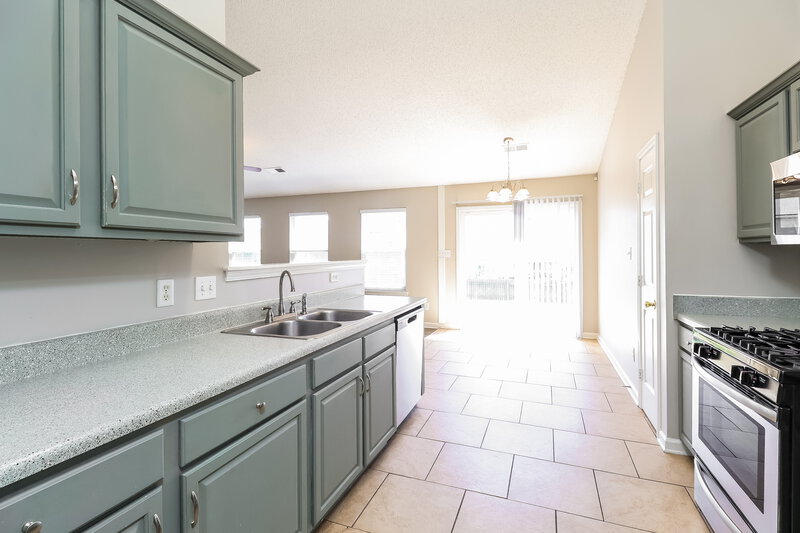 1,945/Mo, 12112 Chantress Ln Charlotte, NC 28215 Kitchen View