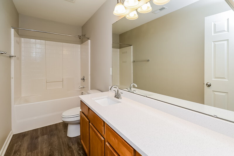 2,235/Mo, 812 Old Forester Lane Charlotte, NC 28214 Bathroom View 2