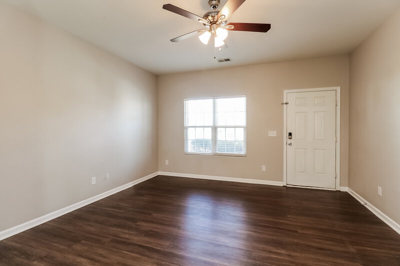 1,760/Mo, 2541 Meadow Crossing Dr Dallas, NC 28034 Misc View 2