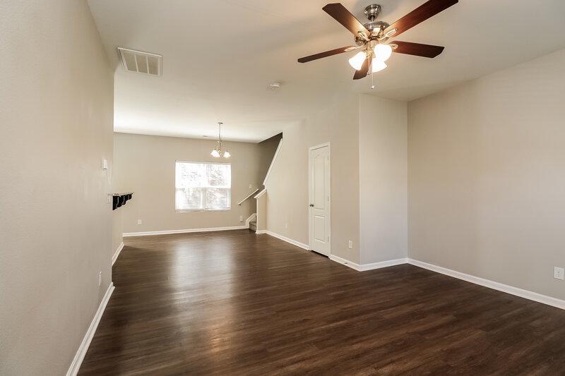 1,760/Mo, 2541 Meadow Crossing Dr Dallas, NC 28034 Misc View 3
