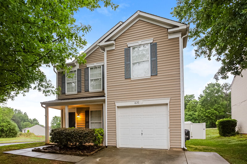2,040/Mo, 1626 Matthew Allen Circle Kannapolis, NC 28081 Front View