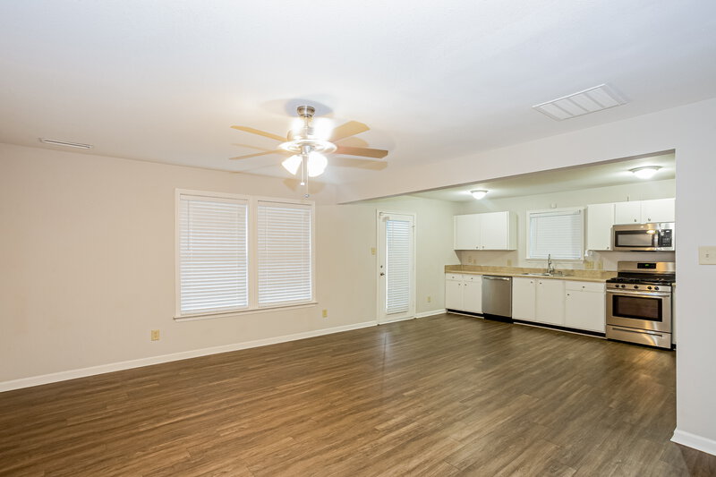2,040/Mo, 1626 Matthew Allen Circle Kannapolis, NC 28081 Living Room View