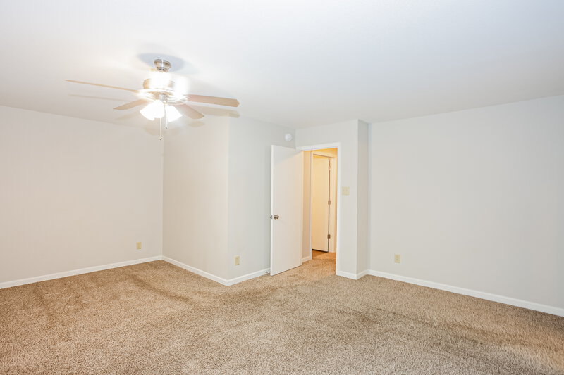 2,040/Mo, 1626 Matthew Allen Circle Kannapolis, NC 28081 Main Bedroom View 2