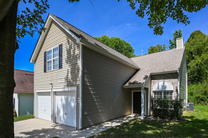 2,375/Mo, 5929 Brookfield Pointe Drive Charlotte, NC 28216 Front View