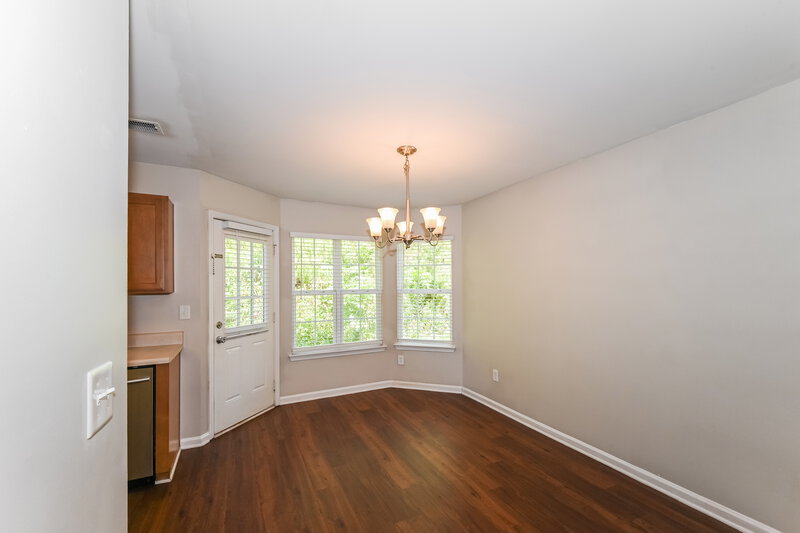 2,375/Mo, 5929 Brookfield Pointe Drive Charlotte, NC 28216 Dining Room View