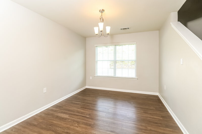 2,075/Mo, 1906 Eastway Dr Dallas, NC 28034 Dining Room View