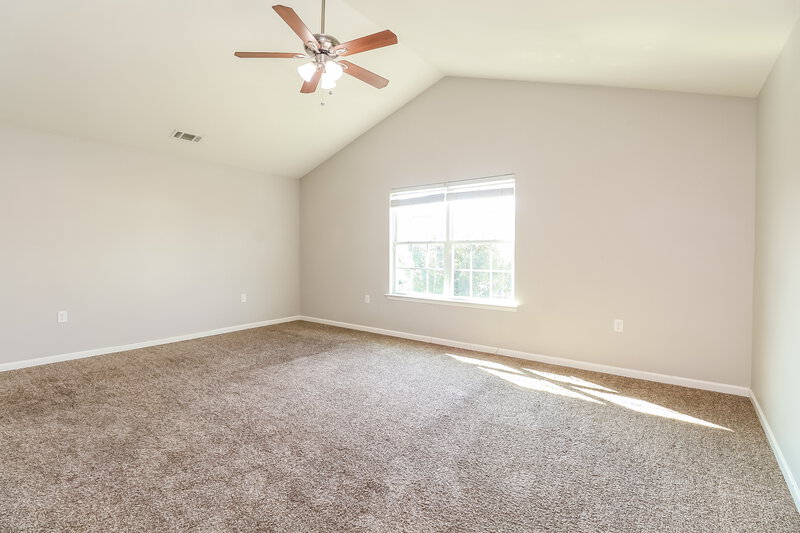 2,075/Mo, 1906 Eastway Dr Dallas, NC 28034 Main Bedroom View 2