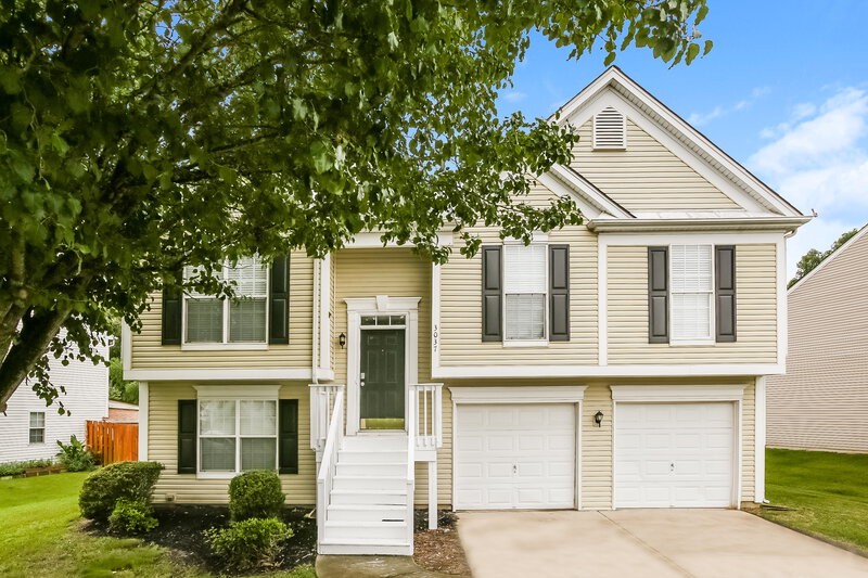 2,250/Mo, 3037 Old Ironside Drive Charlotte, NC 28213 External View