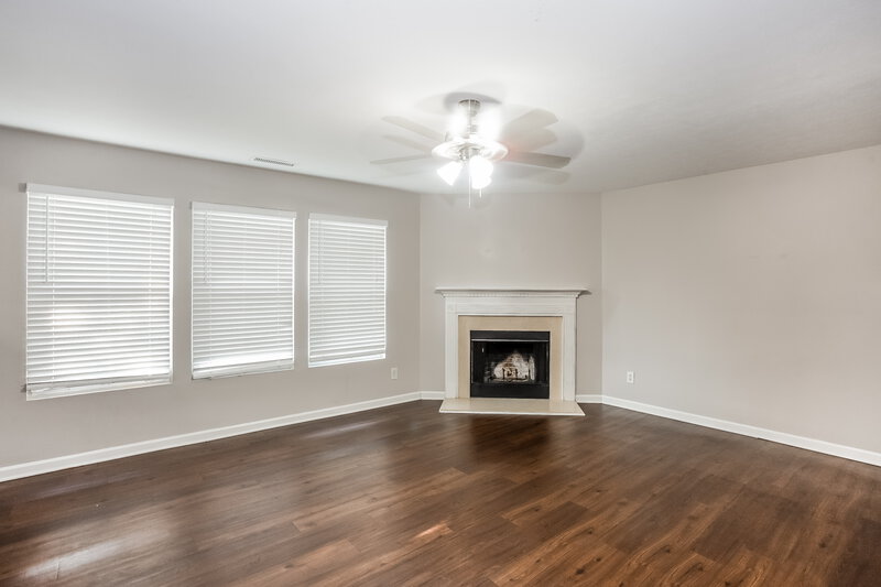 2,365/Mo, 5315 Bendix Ct Harrisburg, NC 28075 Living Room View