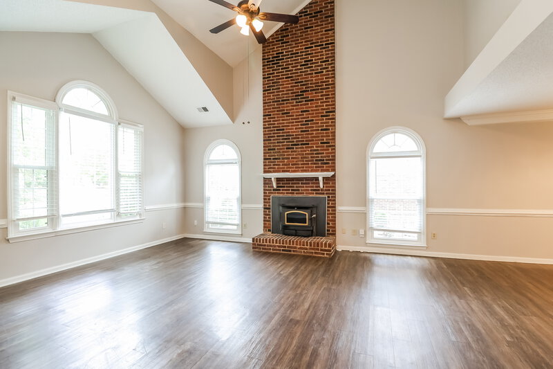 2,390/Mo, 7207 Glen Brook Lane Charlotte, NC 28269 Living Room View