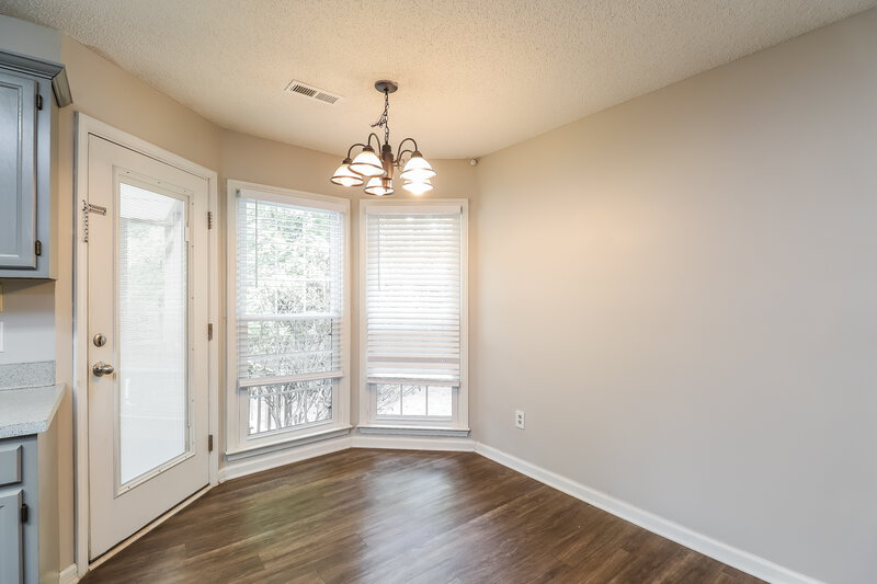 2,390/Mo, 7207 Glen Brook Lane Charlotte, NC 28269 Dining Room View