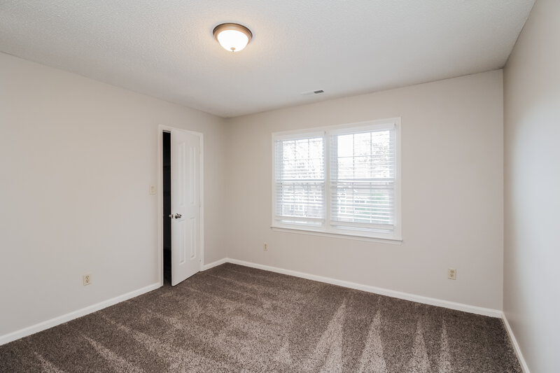 3,270/Mo, 7207 Glen Brook Lane Charlotte, NC 28269 Bedroom View 3