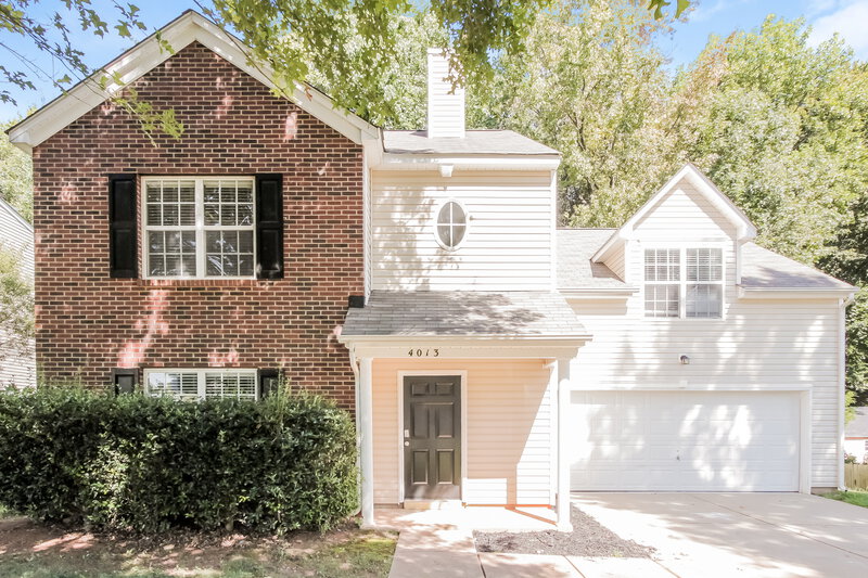 1,935/Mo, 4013 Fifendrum Lane Charlotte, NC 28216 Front View 2