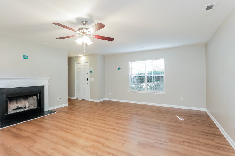 1,935/Mo, 4013 Fifendrum Lane Charlotte, NC 28216 Living Room View