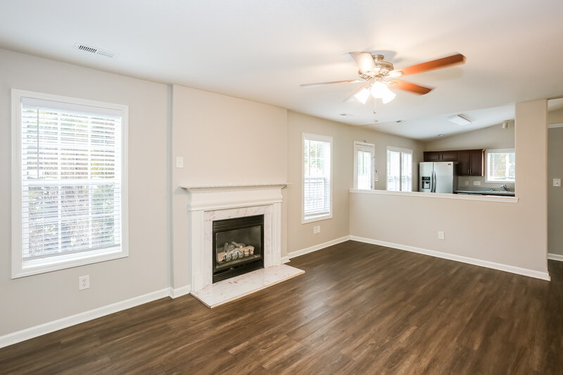 2,840/Mo, 1223 Hipp Rd Charlotte, NC 28216 Family Room View