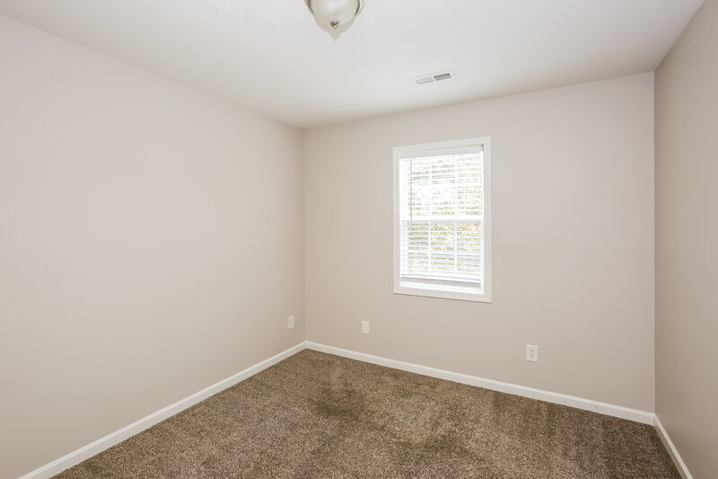 2,840/Mo, 1223 Hipp Rd Charlotte, NC 28216 Bedroom View 4