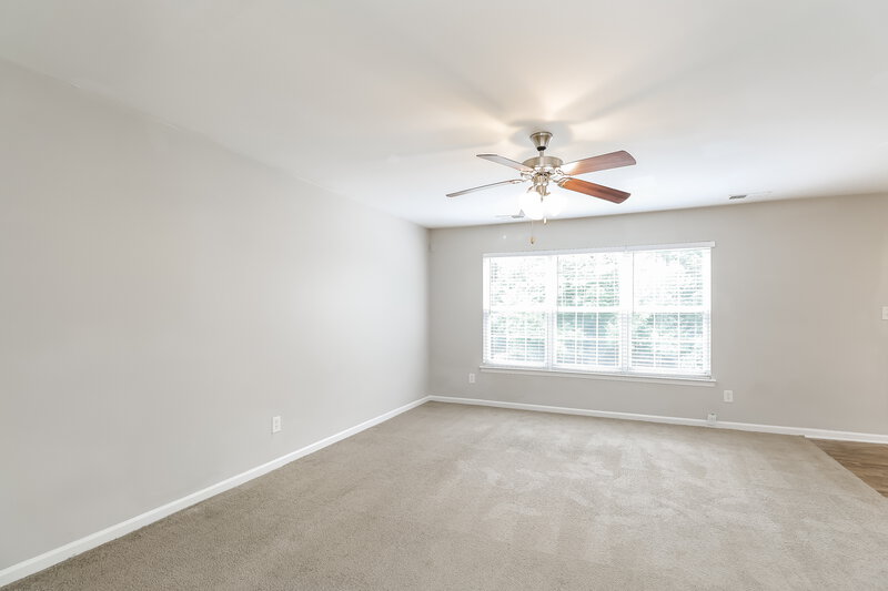 2,060/Mo, 12812 Lismorre Castle Court Charlotte, NC 28273 Living Room View 2