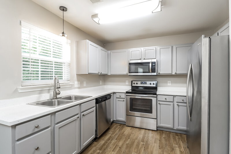 2,060/Mo, 12812 Lismorre Castle Court Charlotte, NC 28273 Kitchen View