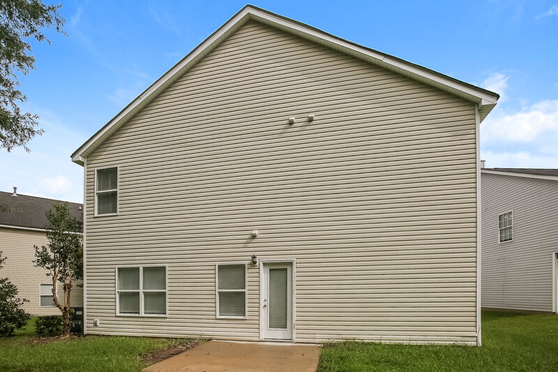 2,810/Mo, 1320 Bray Drive Charlotte, NC 28214 Rear View