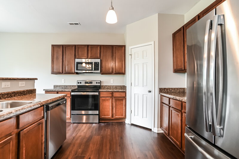 2,210/Mo, 10422 Grand Fir Road Charlotte, NC 28227 Kitchen View