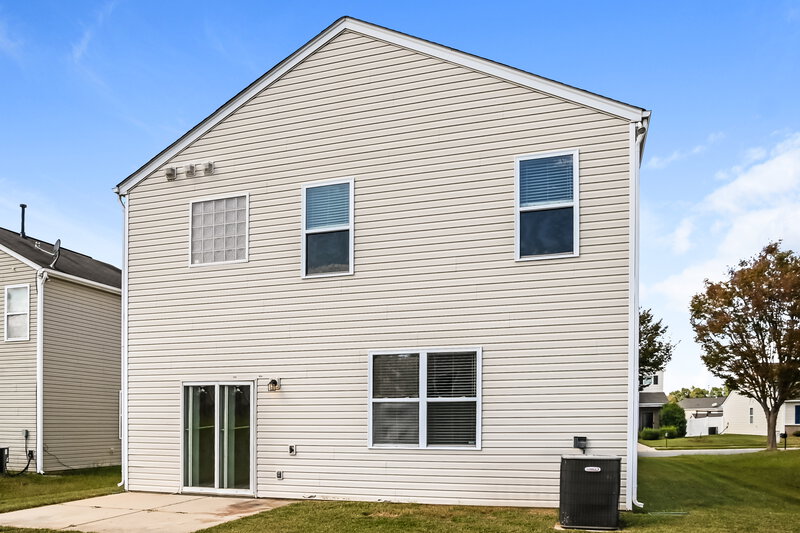 2,210/Mo, 10422 Grand Fir Road Charlotte, NC 28227 Rear View