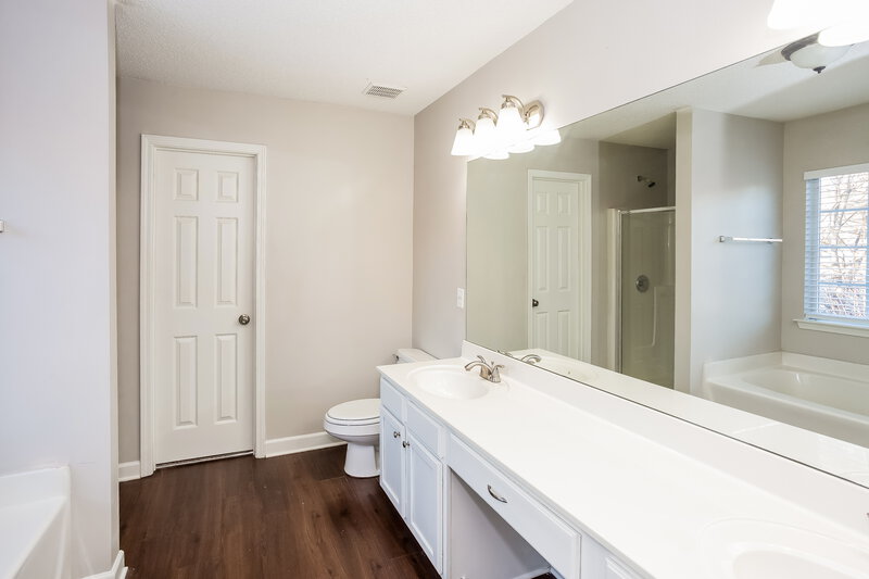 1,980/Mo, 4245 Barley Street SW Concord, NC 28027 Main Bathroom View