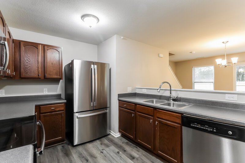 2,140/Mo, 1316 Waterlily Lane Charlotte, NC 28262 Kitchen View