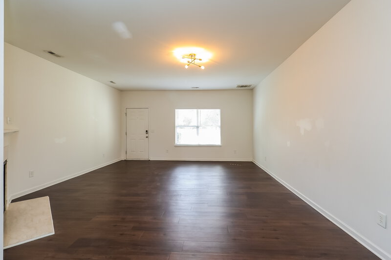 1,845/Mo, 8504 Old Potters Road Charlotte, NC 28269 Living Room View