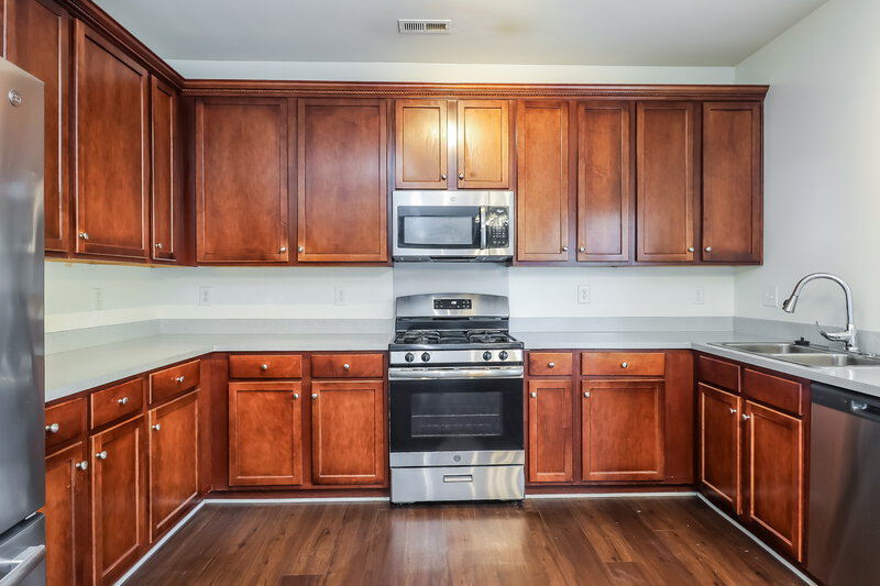 1,845/Mo, 8504 Old Potters Road Charlotte, NC 28269 Kitchen View 2