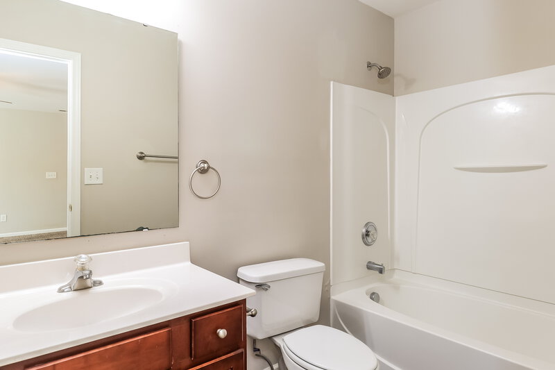 1,845/Mo, 8504 Old Potters Road Charlotte, NC 28269 Bathroom View