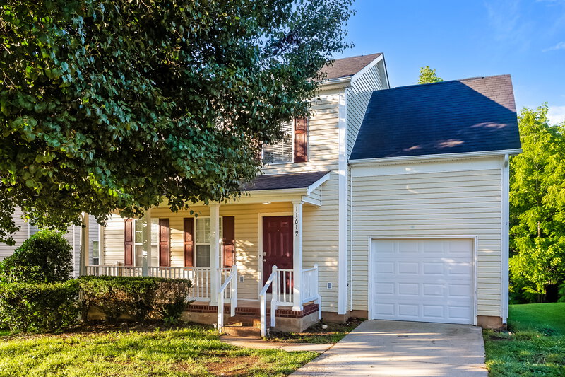 1,875/Mo, 11619 Stewarts Crossing Dr Charlotte, NC 28215 Front View